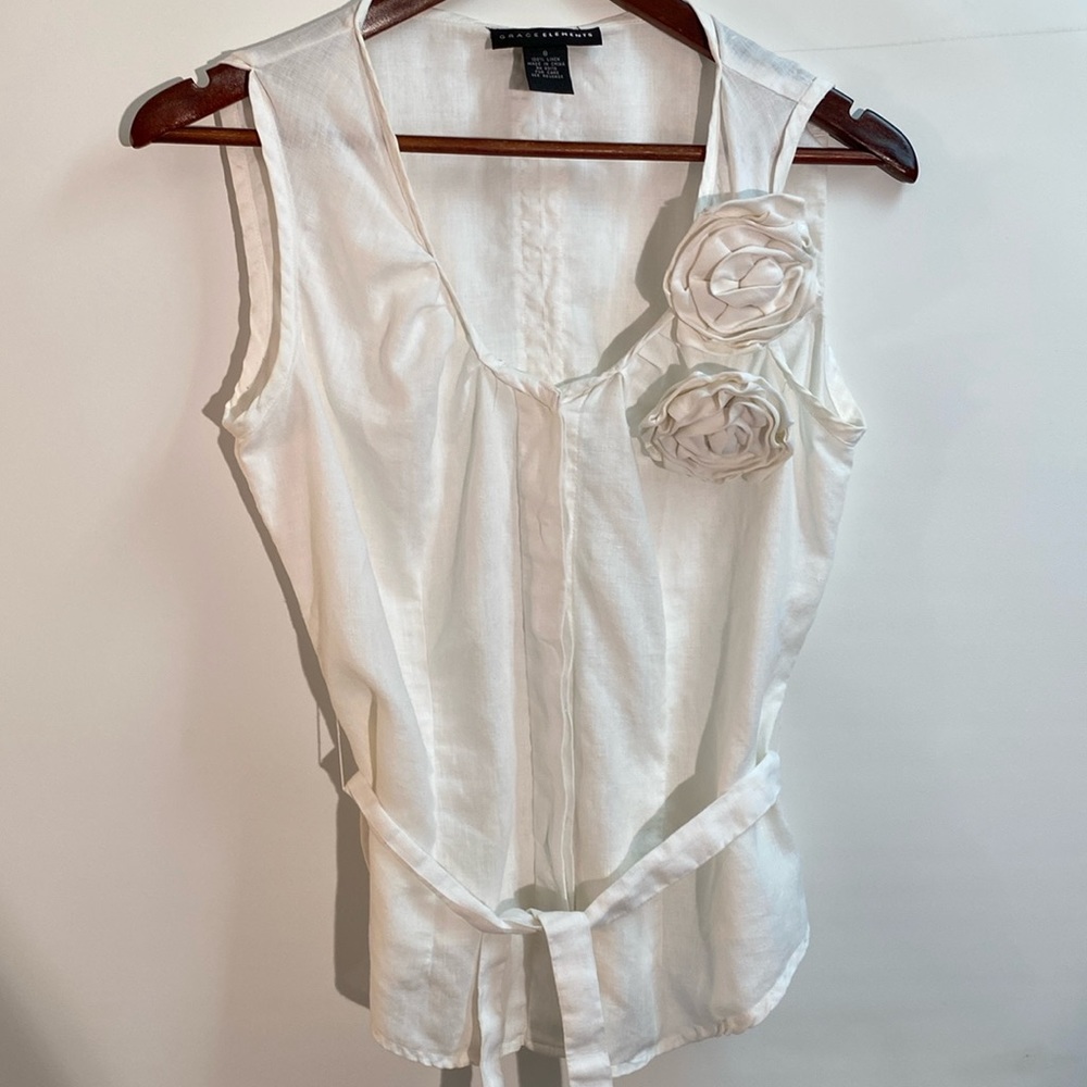 GRACE ELEMENTS - 100% Linen sleeveless top. Size 8